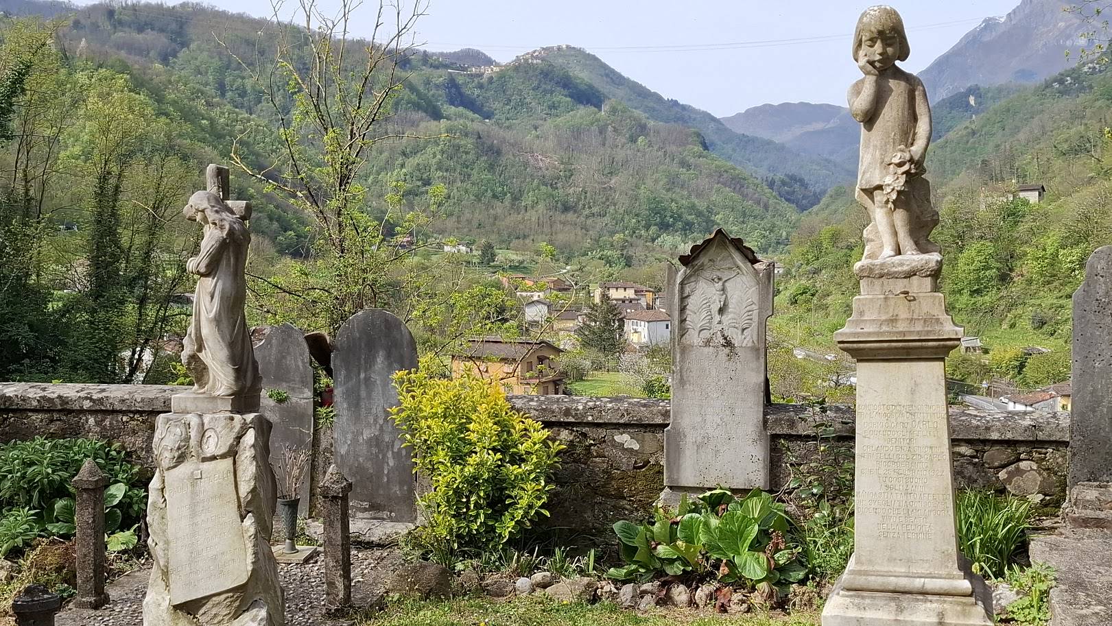 Cimitero Ottocentesco di Gallicano