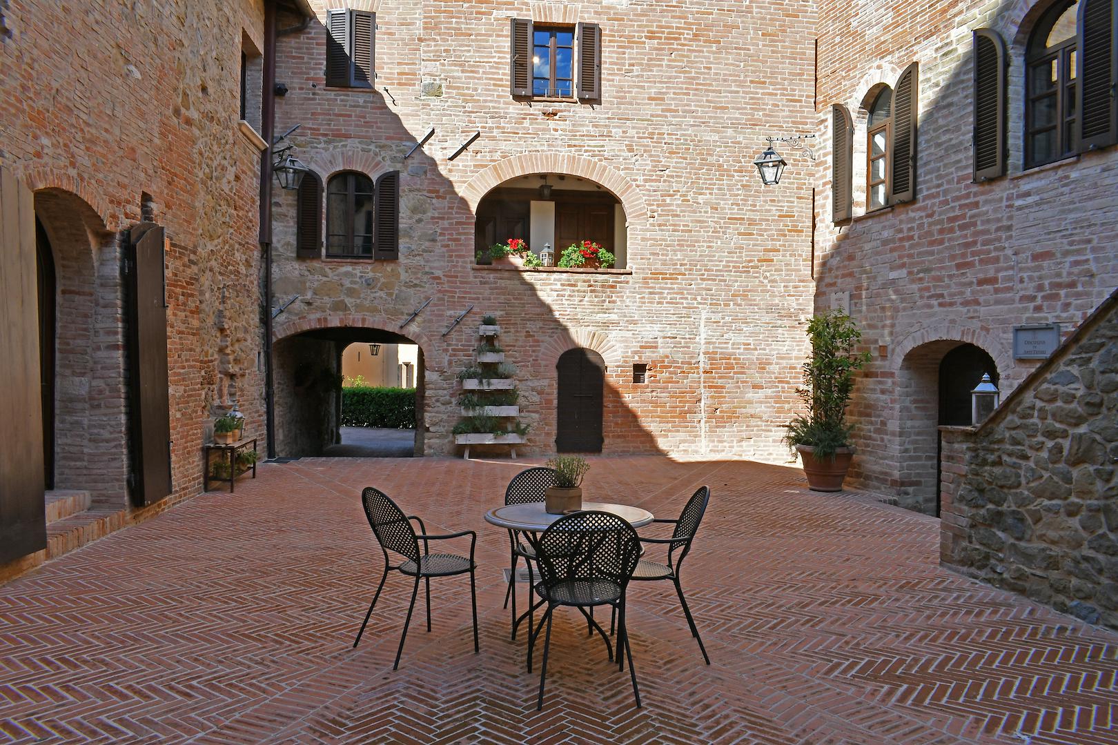Solomeo, il borgo dell’armonia